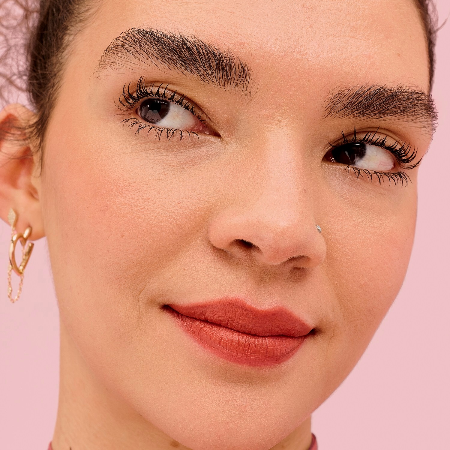 PLUSHTINT VELVET (TINTA HIDRATANTE PARA LABIOS CON ACABADO MATE)